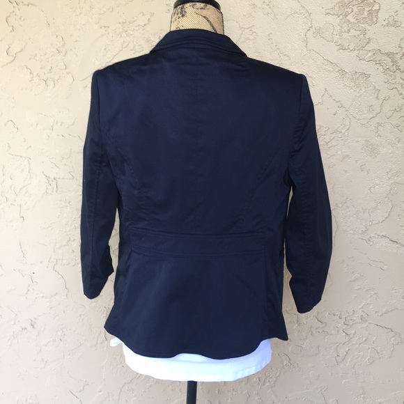 Jacket - Picture 5 of 6